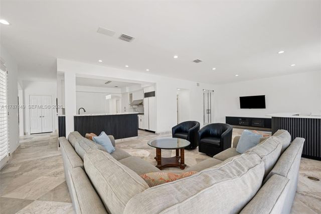2561 Lucille Drive, Fort Lauderdale, FL 33316