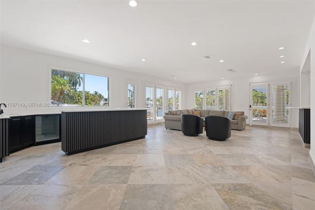2561 Lucille Drive, Fort Lauderdale, FL 33316