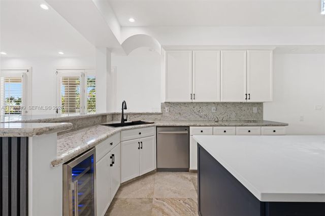 2561 Lucille Drive, Fort Lauderdale, FL 33316