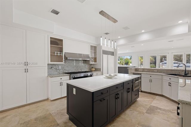 2561 Lucille Drive, Fort Lauderdale, FL 33316