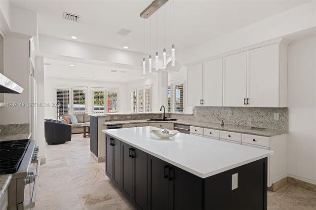 2561 Lucille Drive, Fort Lauderdale, FL 33316