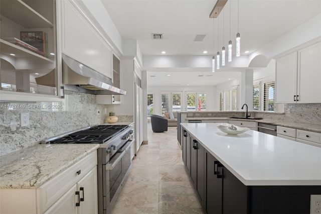 2561 Lucille Drive, Fort Lauderdale, FL 33316