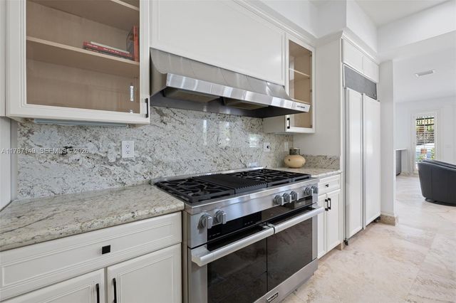 2561 Lucille Drive, Fort Lauderdale, FL 33316