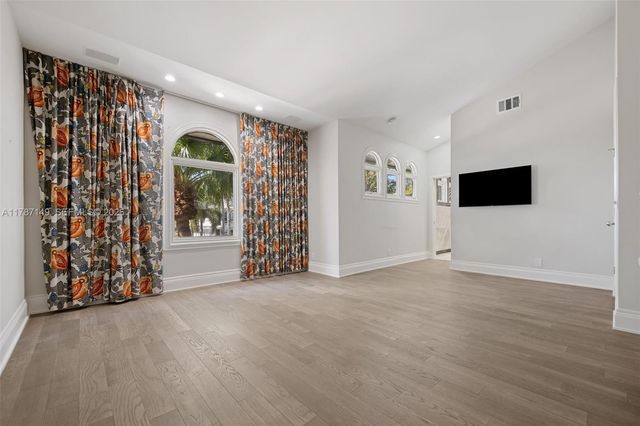2561 Lucille Drive, Fort Lauderdale, FL 33316