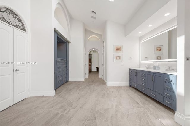 2561 Lucille Drive, Fort Lauderdale, FL 33316