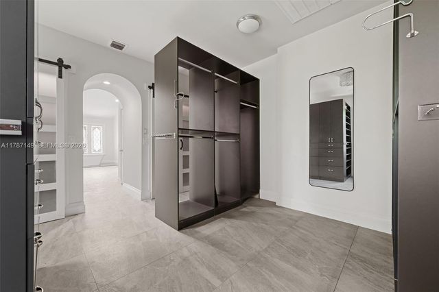 2561 Lucille Drive, Fort Lauderdale, FL 33316