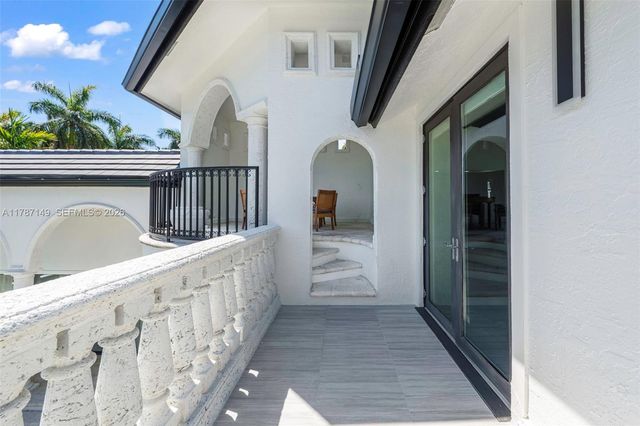 2561 Lucille Drive, Fort Lauderdale, FL 33316