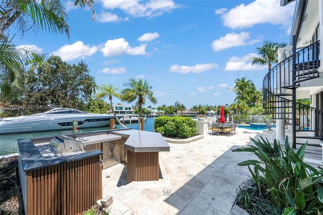 2561 Lucille Drive, Fort Lauderdale, FL 33316
