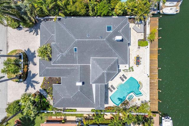 2561 Lucille Drive, Fort Lauderdale, FL 33316