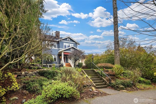 6016 44th Avenue SW, Seattle, WA 98136