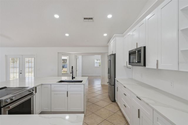 201 GLENRIDGE LOOP S, Lakeland, FL 33809