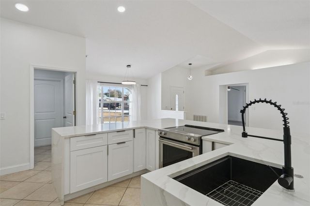 201 GLENRIDGE LOOP S, Lakeland, FL 33809