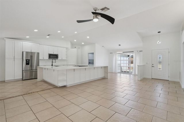 201 GLENRIDGE LOOP S, Lakeland, FL 33809