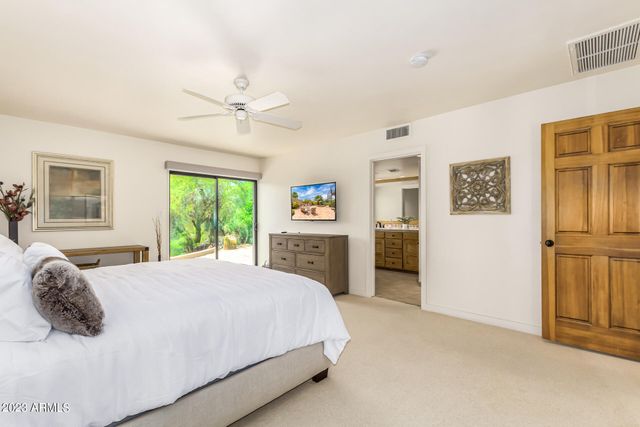 1063 N BOULDER Drive, Carefree, AZ 85377