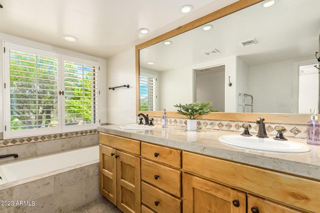 1063 N BOULDER Drive, Carefree, AZ 85377