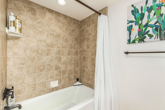 1063 N BOULDER Drive, Carefree, AZ 85377