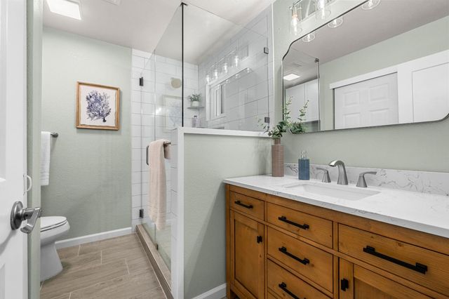 105 Snow Bar Ct, Folsom, CA 95630