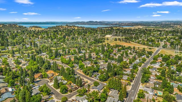 105 Snow Bar Ct, Folsom, CA 95630
