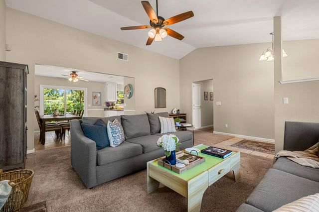 105 Snow Bar Ct, Folsom, CA 95630