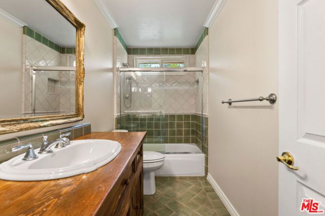 22840 Sparrowdell Drive, Calabasas, CA 91302
