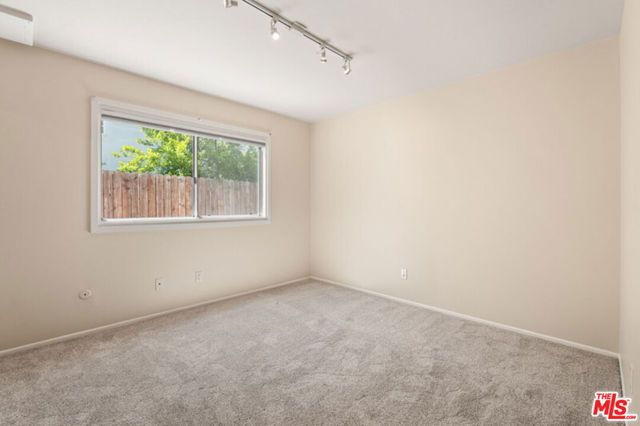22840 Sparrowdell Drive, Calabasas, CA 91302