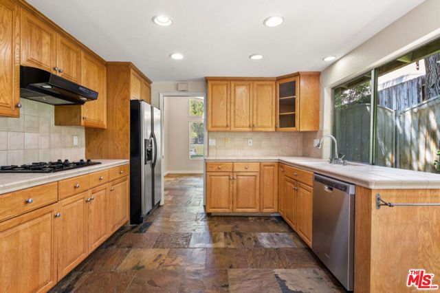 22840 Sparrowdell Drive, Calabasas, CA 91302