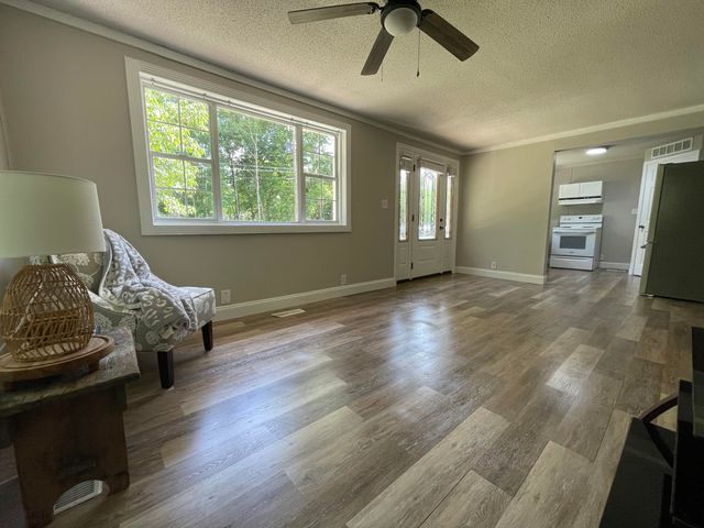 302 Stancil Road, Rossville, GA 30741
