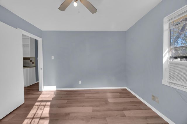 1144 Northwestern Ave B, Austin, TX 78702