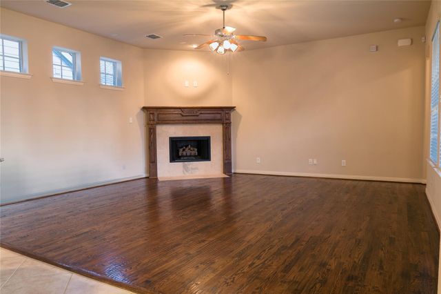 200 Sir Brine Drive, Lewisville, TX 75056