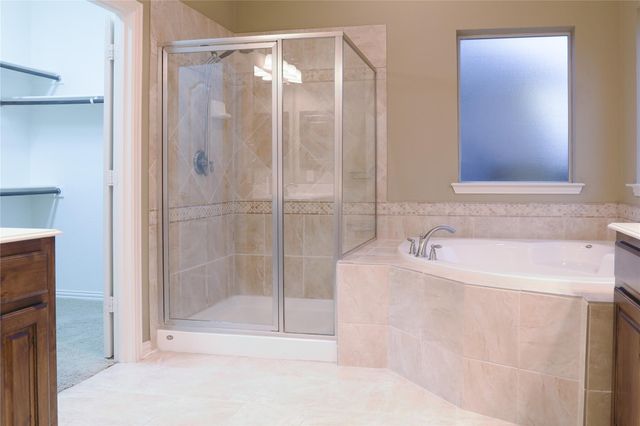 200 Sir Brine Drive, Lewisville, TX 75056
