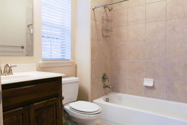 200 Sir Brine Drive, Lewisville, TX 75056