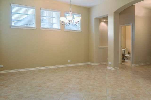 200 Sir Brine Drive, Lewisville, TX 75056