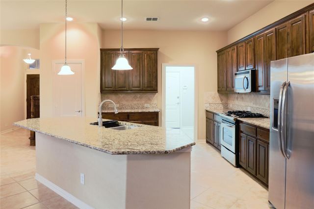 200 Sir Brine Drive, Lewisville, TX 75056