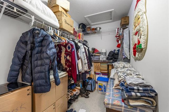 12670 Oakwood Drive, Platte City, MO 64079