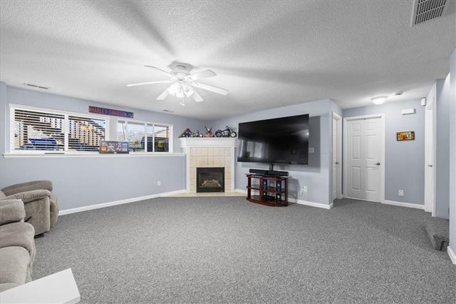 12670 Oakwood Drive, Platte City, MO 64079