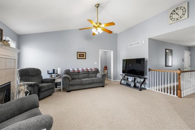 12670 Oakwood Drive, Platte City, MO 64079