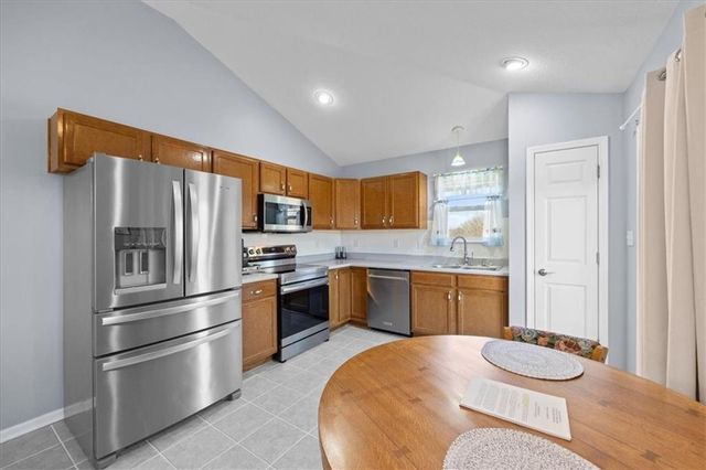 12670 Oakwood Drive, Platte City, MO 64079