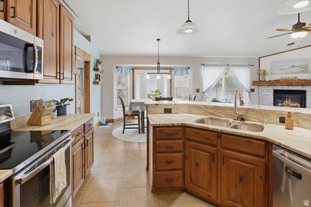 12532 S BRUNDISI WAY, Herriman, UT 84096