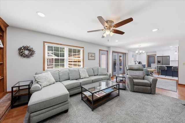 10504 Cheshire Ridge Drive, Florence, KY 41042