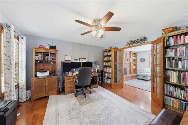 10504 Cheshire Ridge Drive, Florence, KY 41042