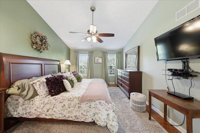 10504 Cheshire Ridge Drive, Florence, KY 41042