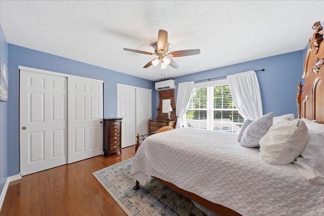 10504 Cheshire Ridge Drive, Florence, KY 41042