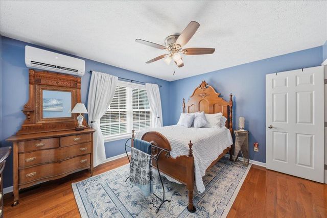 10504 Cheshire Ridge Drive, Florence, KY 41042