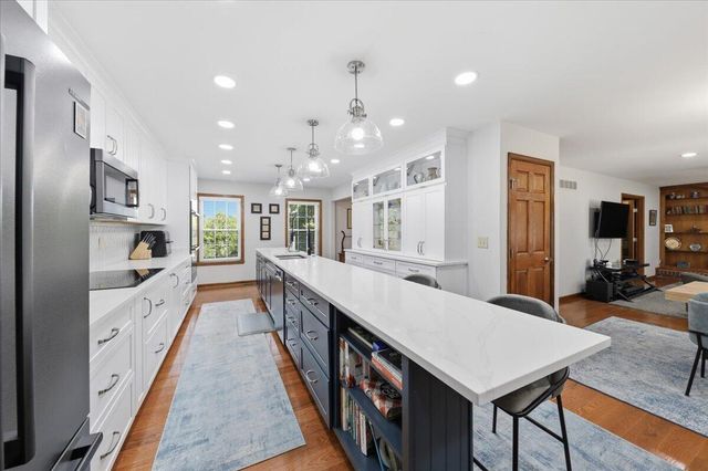 10504 Cheshire Ridge Drive, Florence, KY 41042