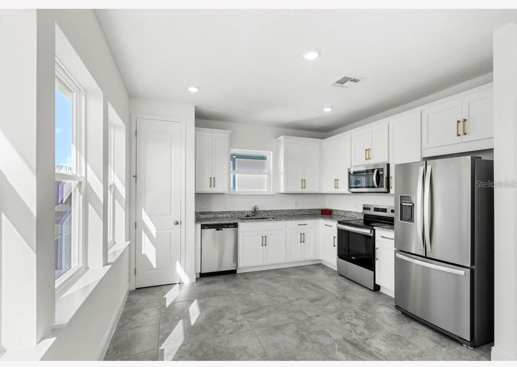 Image 19 of property listing at 10133 PEEBLES STREET, Orlando, FL 32827