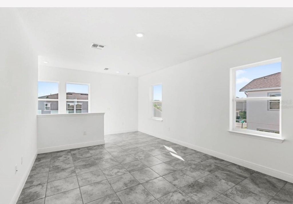 Image 21 of property listing at 10133 PEEBLES STREET, Orlando, FL 32827
