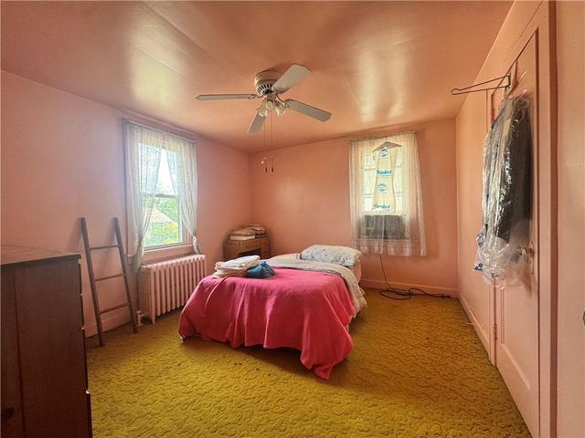 325 Crest Ave, Charleroi Boro, PA 15022