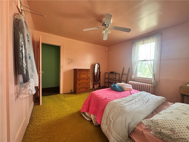325 Crest Ave, Charleroi Boro, PA 15022