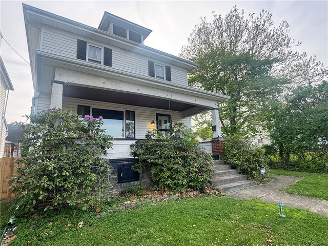 325 Crest Ave, Charleroi Boro, PA 15022
