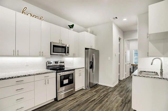 4906 Paradigm Lane, Spring, TX 77379